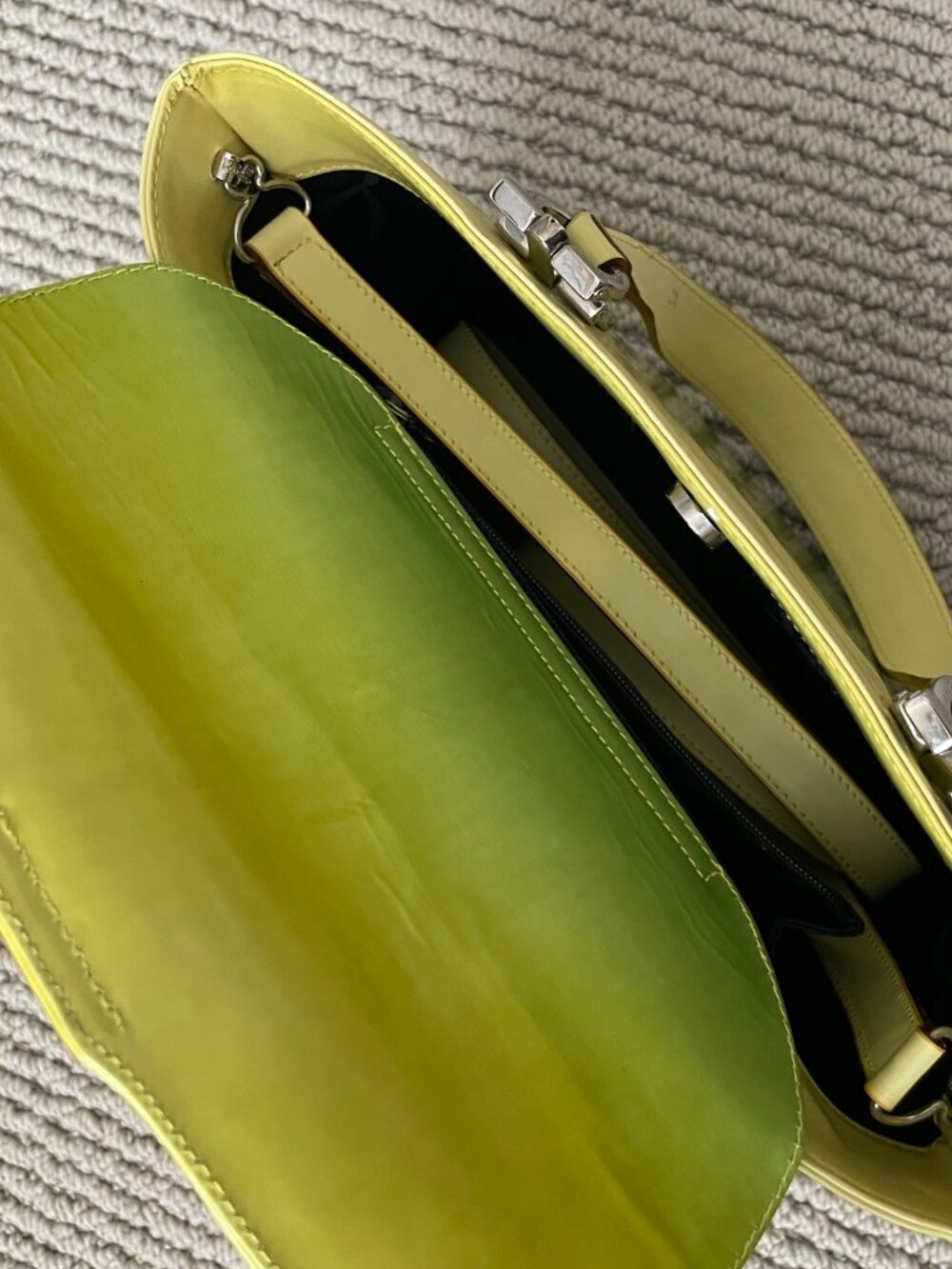 Salvatore Ferragamo Handbag/Shoulder Bag - Picture 7 of 9